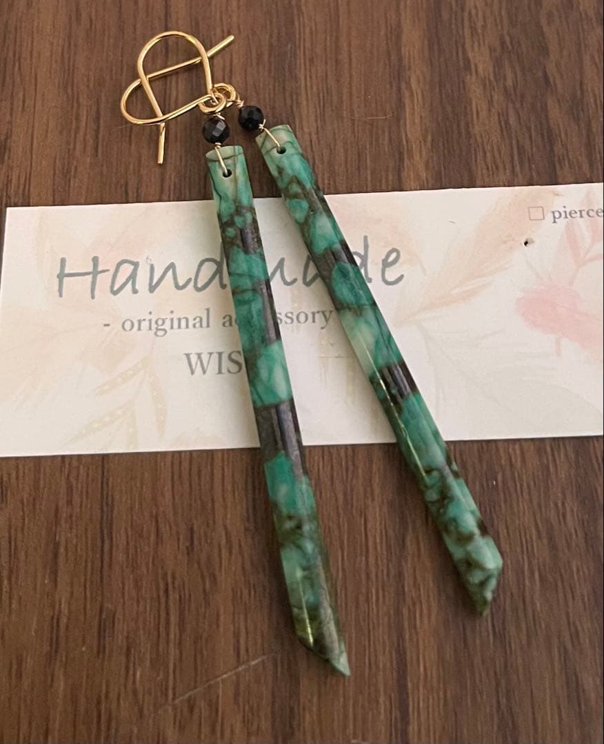 一点物 かっこいいクリソコラスリムロングのピアスチャーム