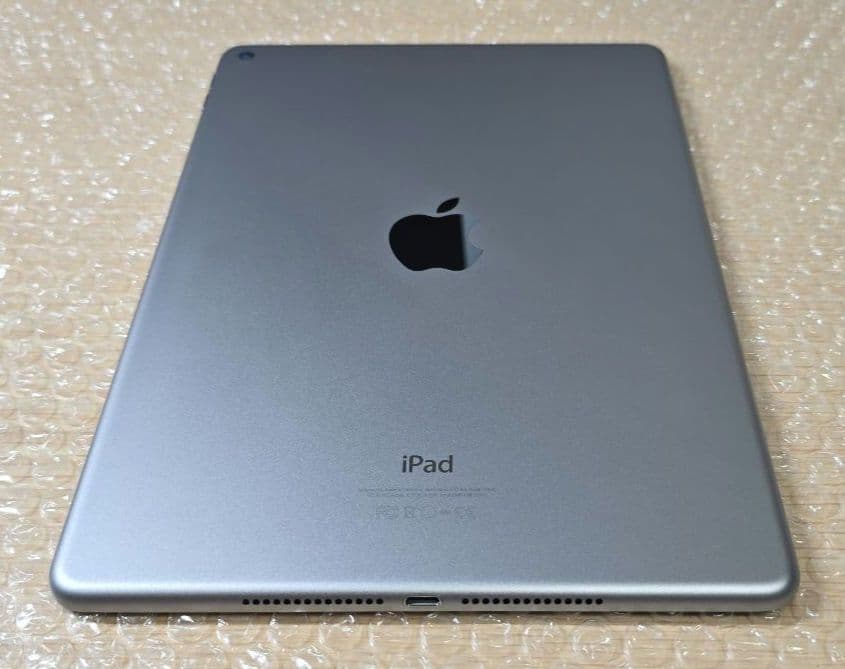 断*中様 比較的美品■iPad Air 2nd◼️Wi-Fi版◼️バッテリー良品