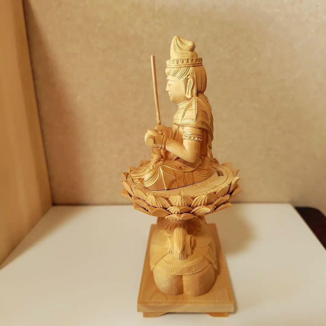 文殊菩薩　葉氏彫刻金泥使用