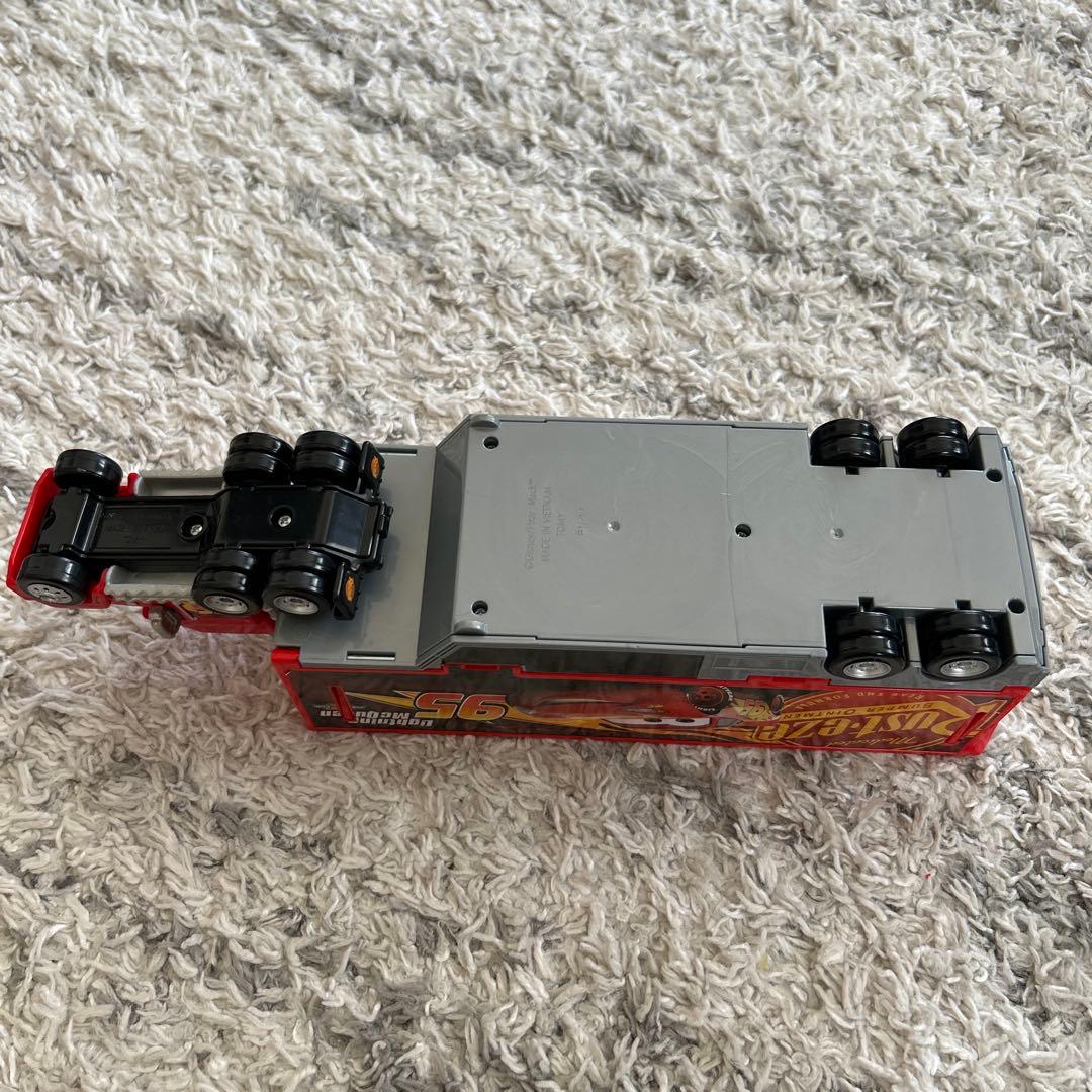 カーズ トミカ ならべて全員発車！シューターマック（廃盤品）