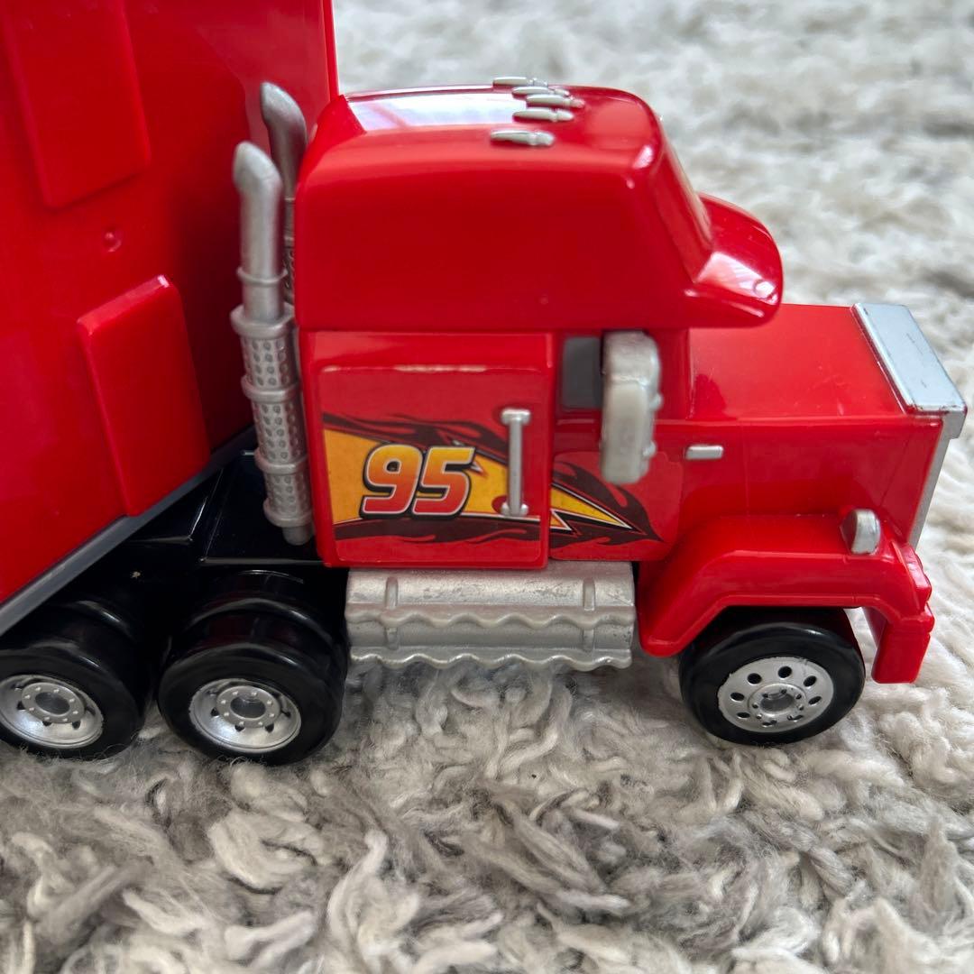 カーズ トミカ ならべて全員発車！シューターマック（廃盤品）