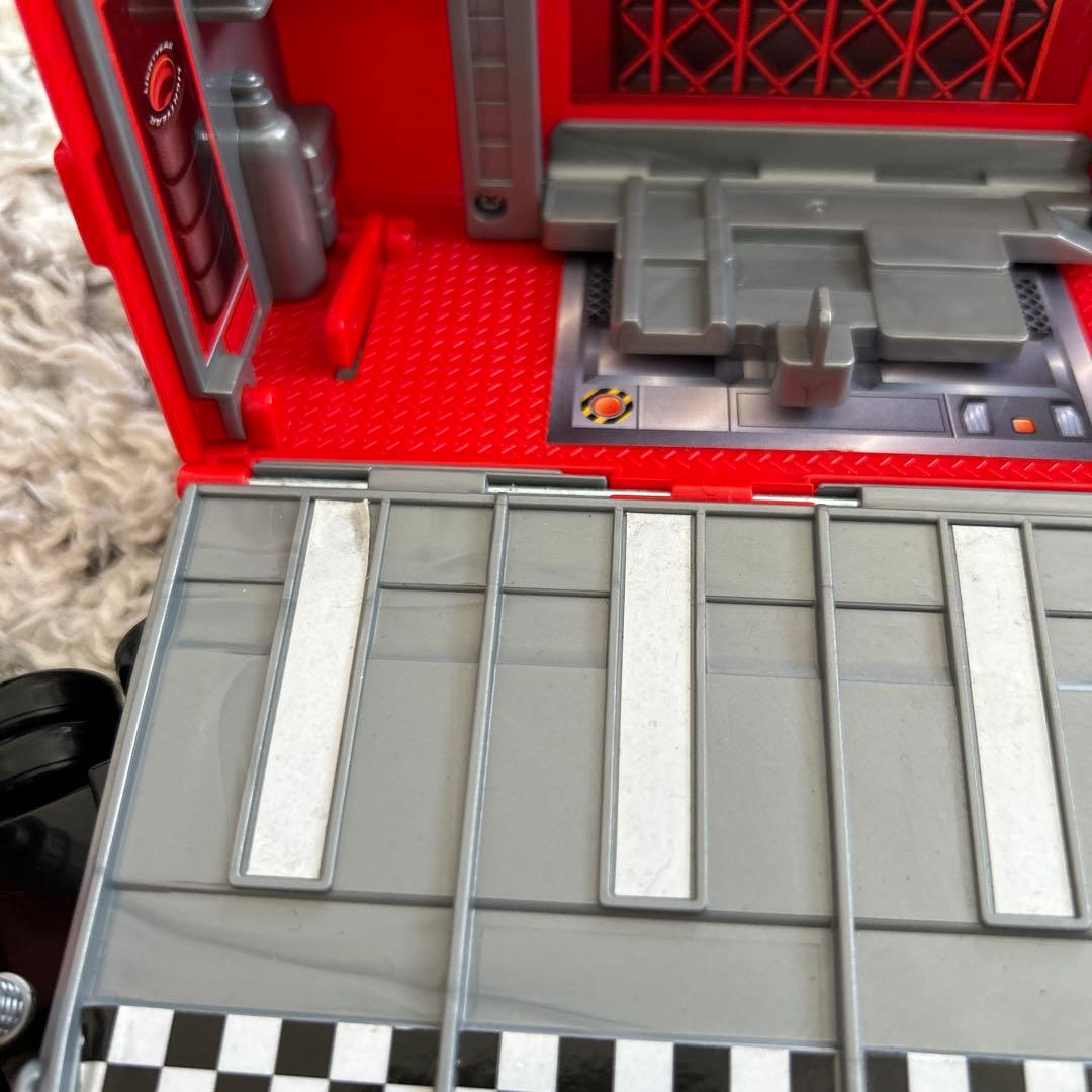 カーズ トミカ ならべて全員発車！シューターマック（廃盤品）