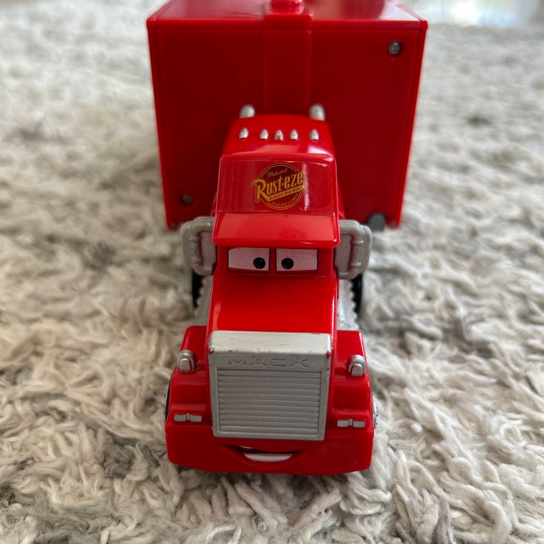 カーズ トミカ ならべて全員発車！シューターマック（廃盤品）