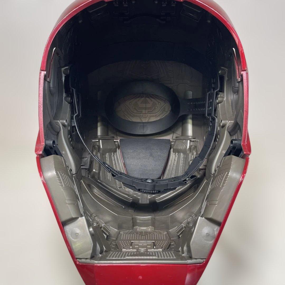 マーベル・レジェンド　アイアンマン　エレクトロニック・ヘルメット
