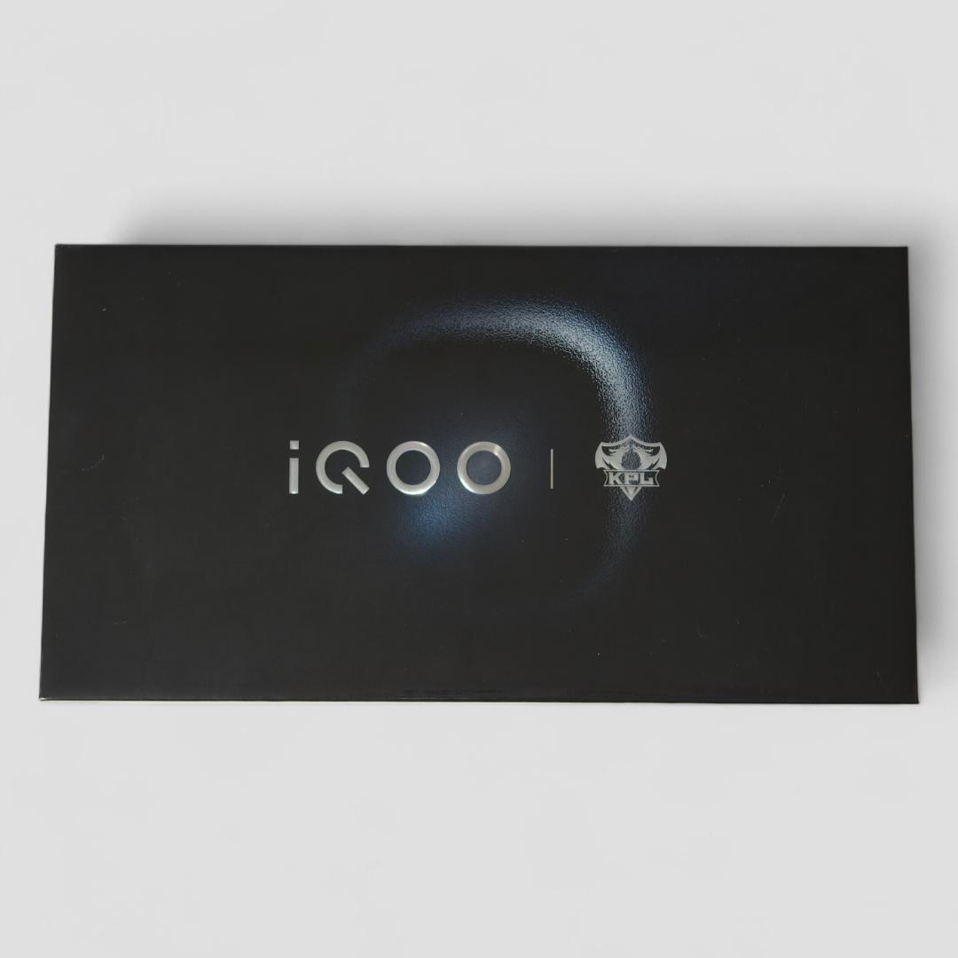 【新品未開封】IQOO 15 Ultra 16GB/512GB 中国版
