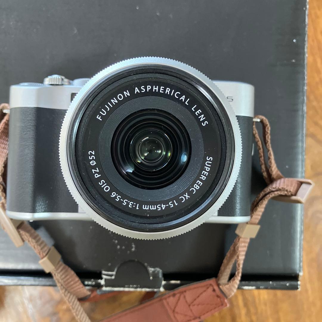 Fujifilm X-A5 ミラーレス一眼（美品・未使用に近い）