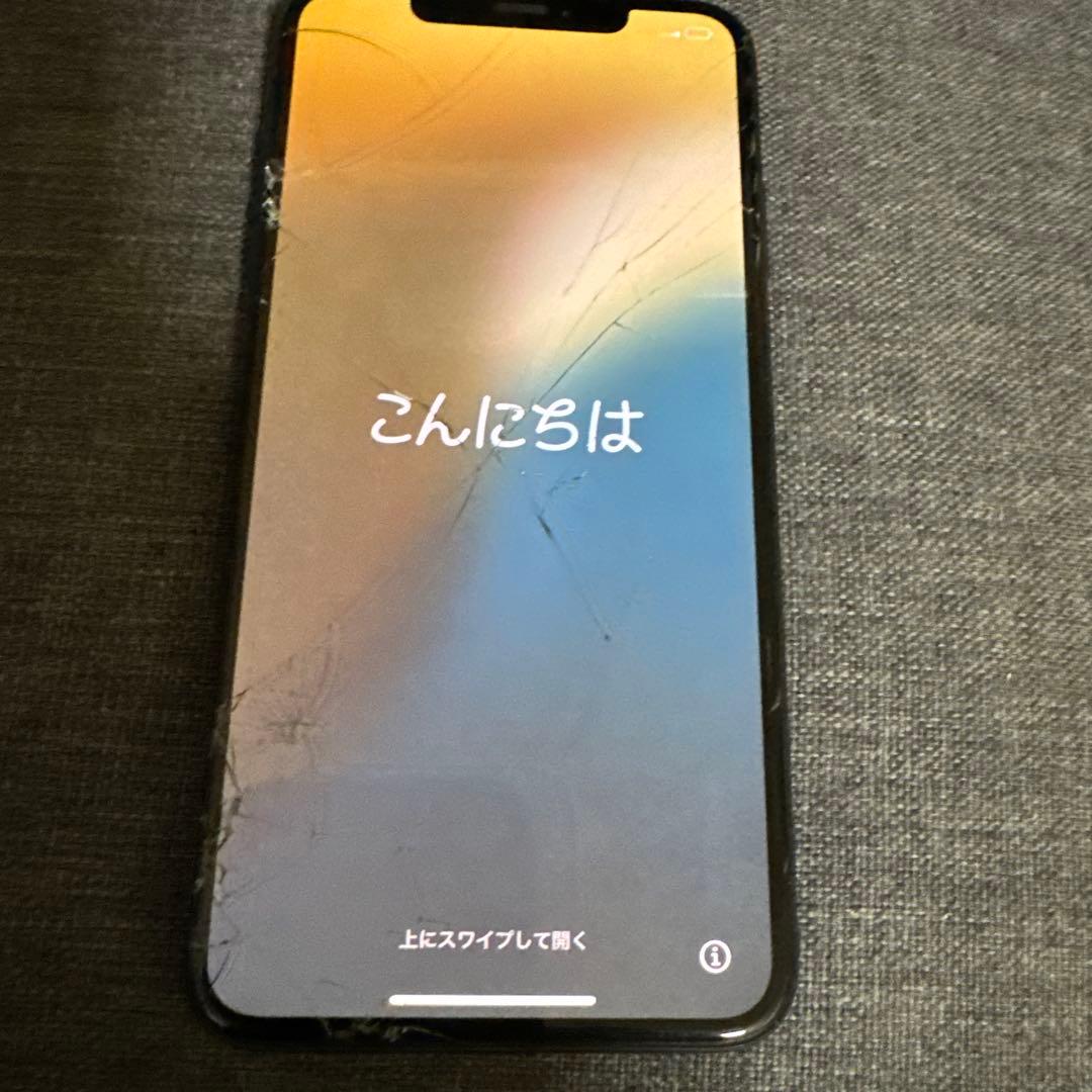 S*t様 iPhoneXs Max 256GB SIMフリー 画面ひび割れバッテ