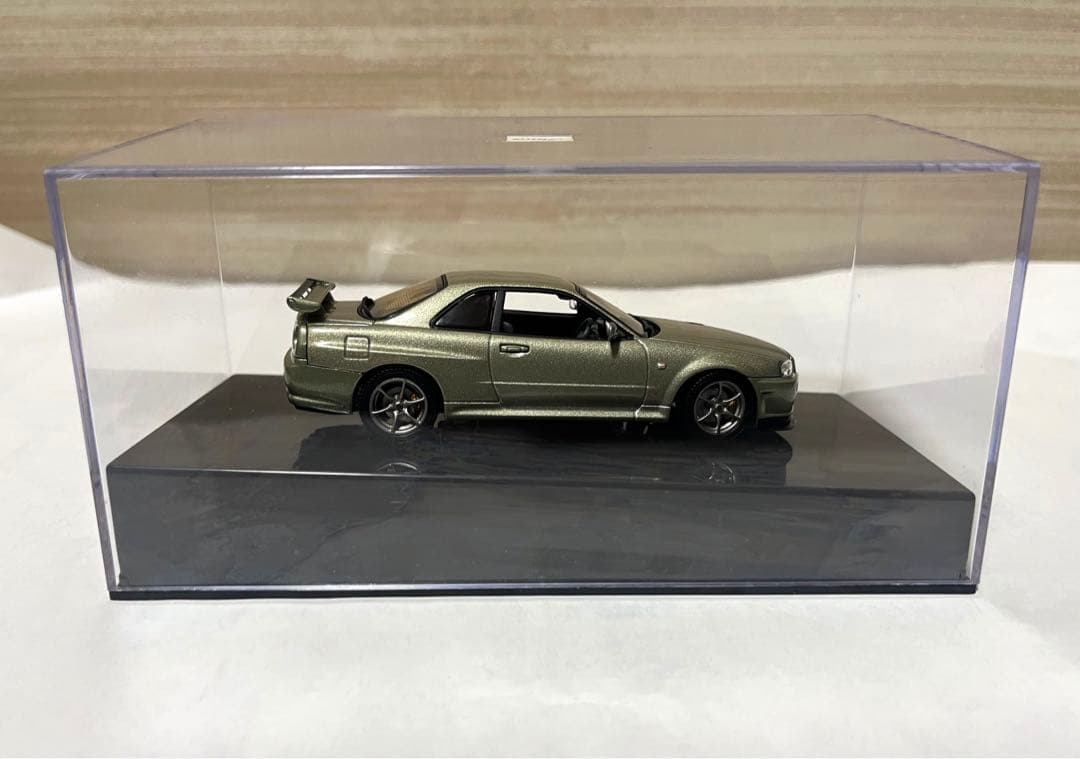 AUTOart 1/43スカイライン R34 GT-R VスペックII Nur