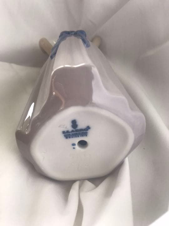 リヤドロ　　5011「若草色の少女」