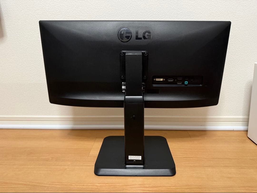 【限定出品】LG 25インチ　ウルトラワイドモニター スピーカー＆縦横切替機能有