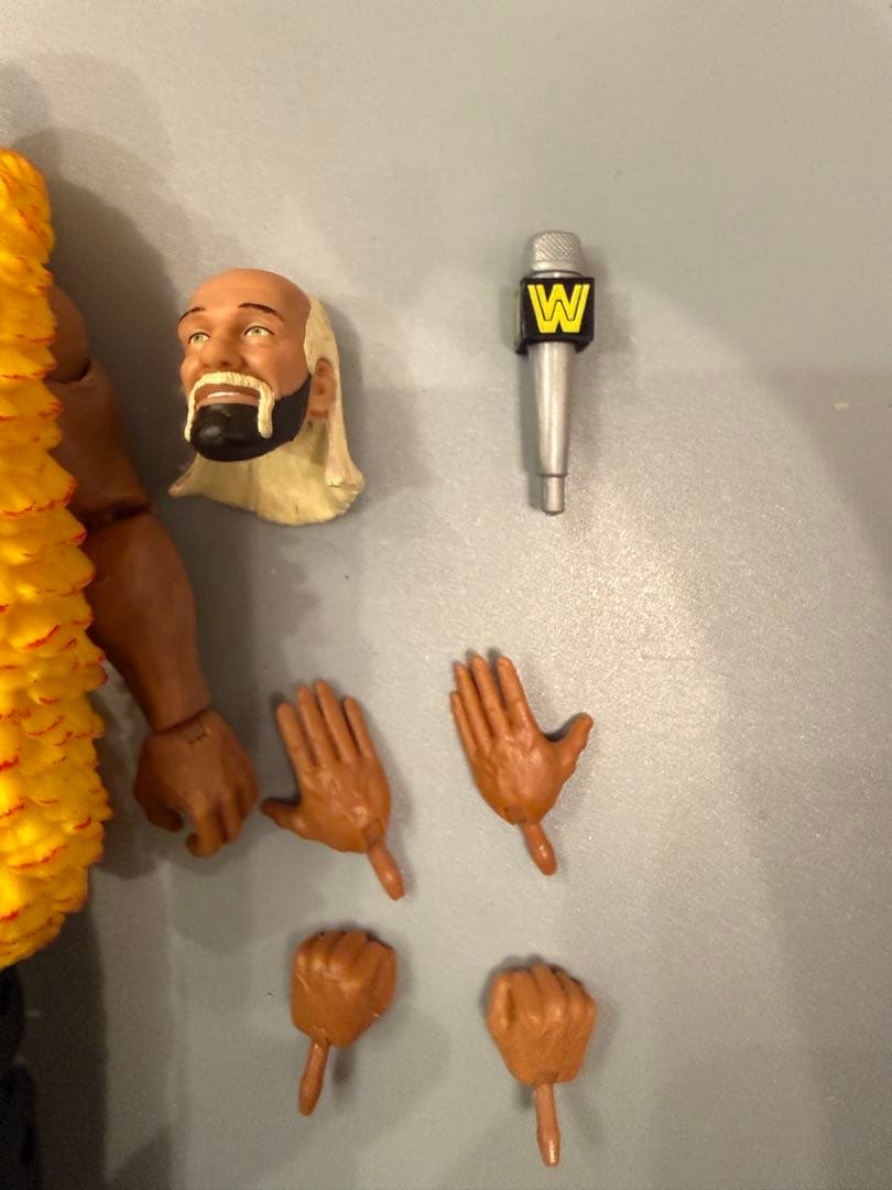 Hulk Hogan フィギュア WWE