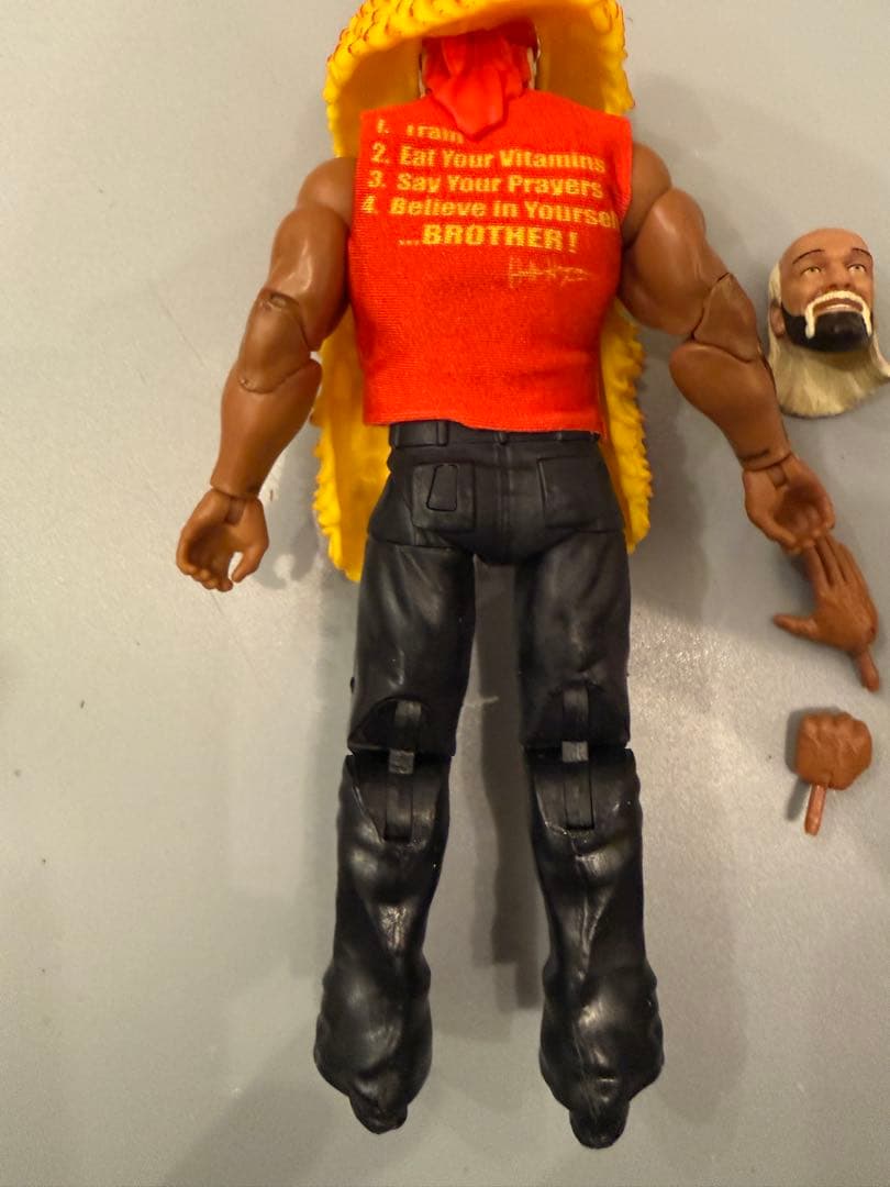 Hulk Hogan フィギュア WWE