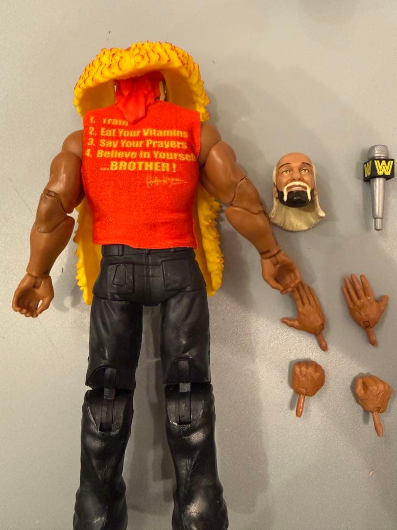 Hulk Hogan フィギュア WWE