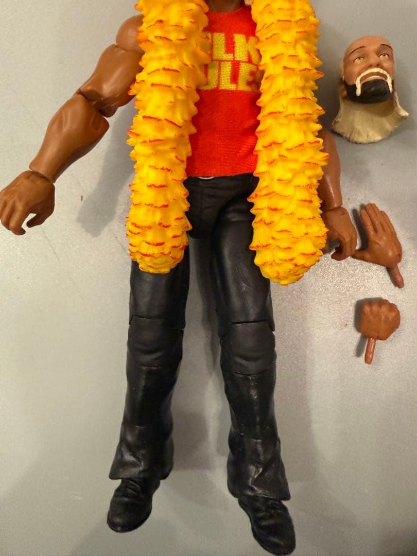 Hulk Hogan フィギュア WWE