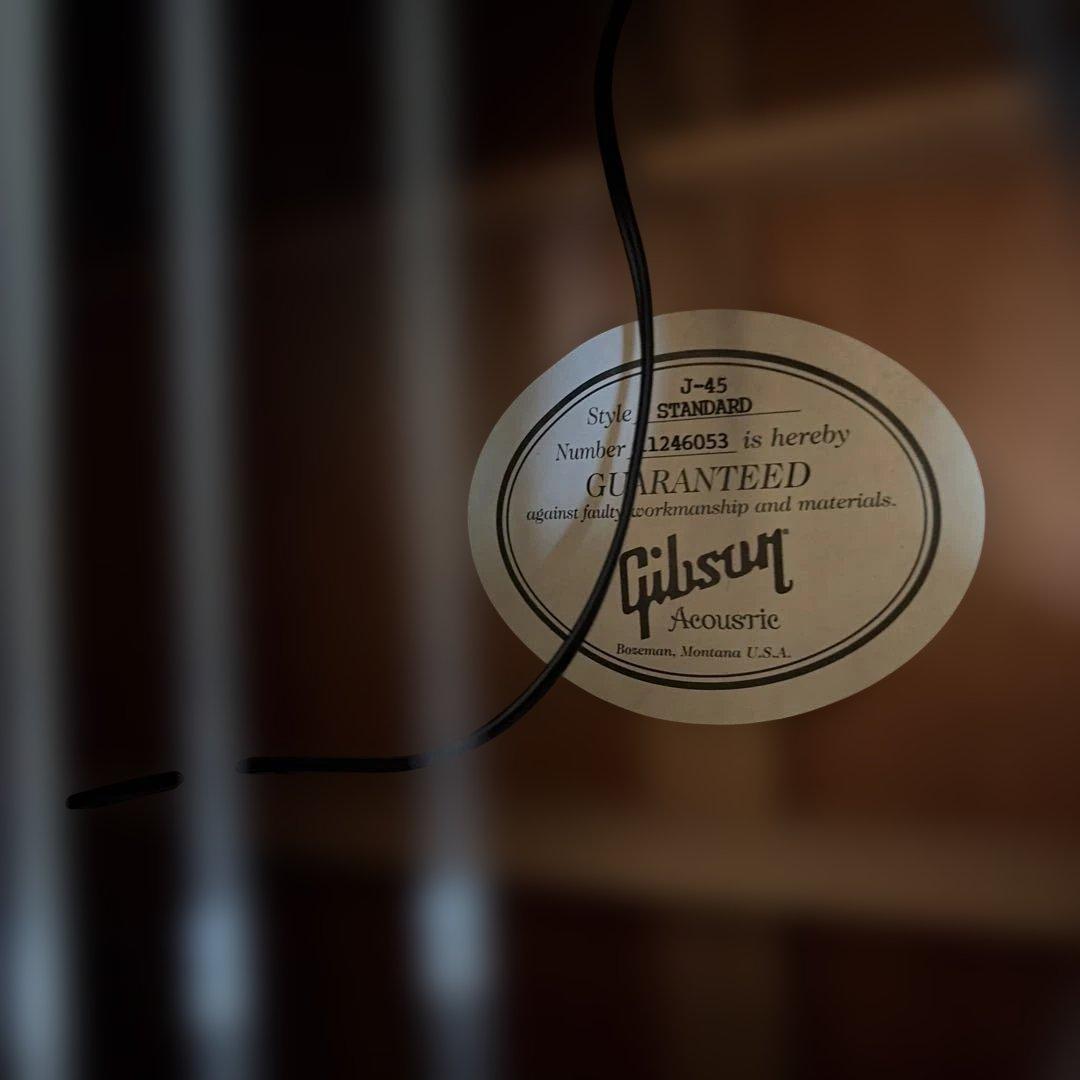 ギブソンJ-45 Standard 2016 サンバースト？