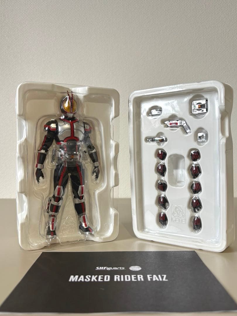 開封済み　S.H.Figuarts 真骨彫製法　仮面ライダー ファイズ