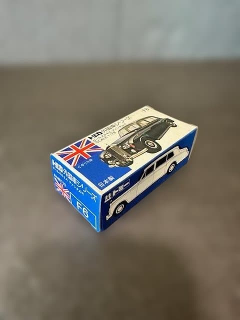 【絶版希少・トミカ 青箱】F6　ロールスロイス ファントム VI　日本製（赤）