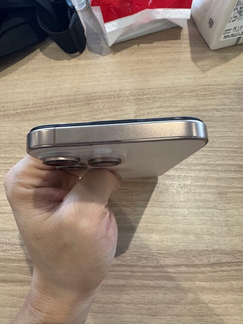 海外版iPhone 16 Pro Max 256GB,極美品,バッテリー100％