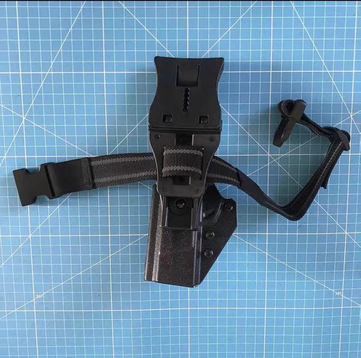 【入手困難】中国人民解放軍　特殊部隊専用レッグホルスター　激レア　サイズ調整可能
