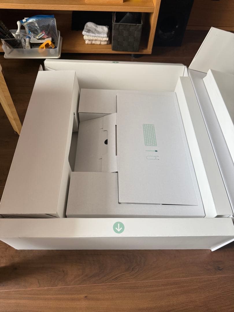 iMac 24インチ Retina 4.5Kディスプレイ　グリーン