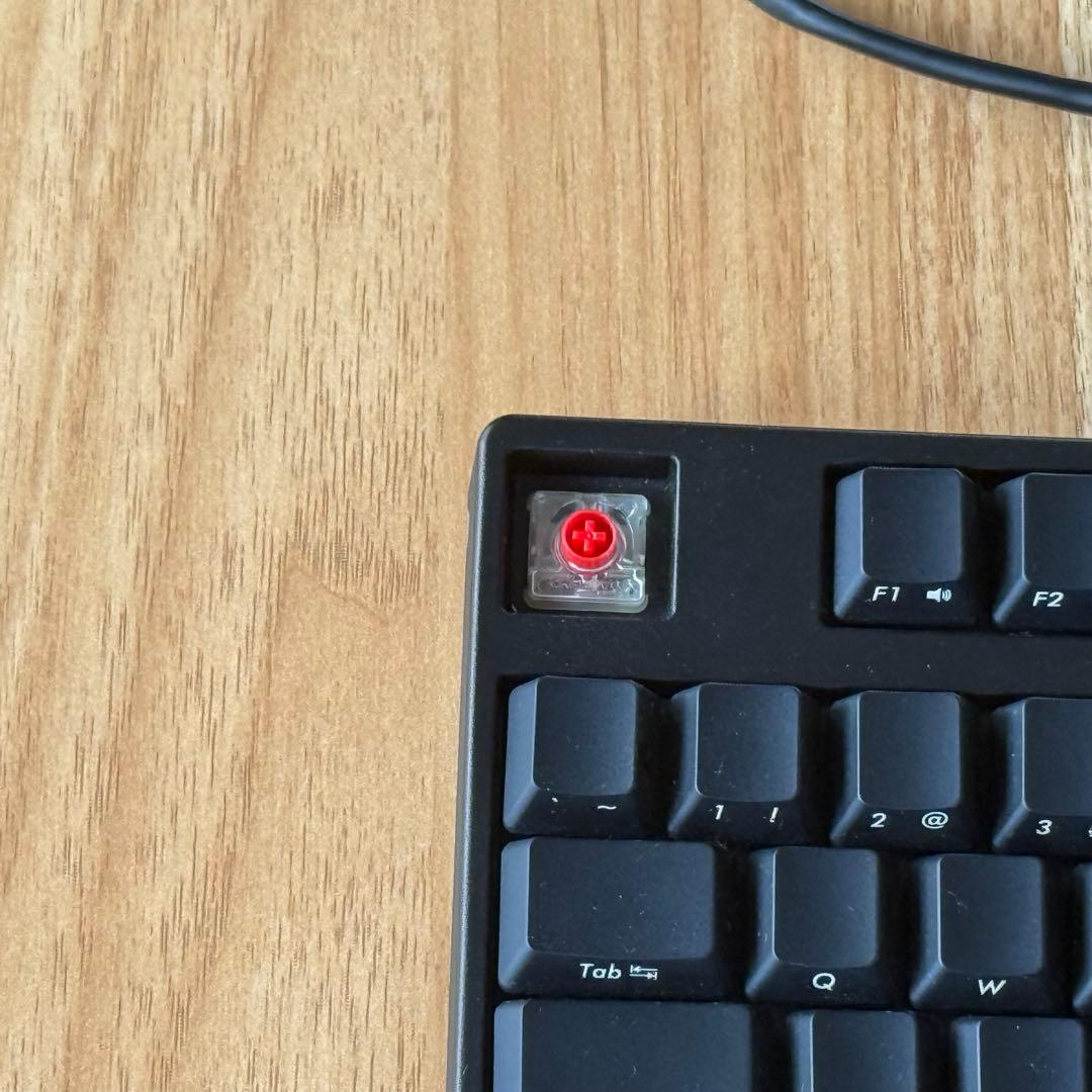 【値引き】Majestouch ロープロ赤軸 テンキーレス 英語US 前面印字