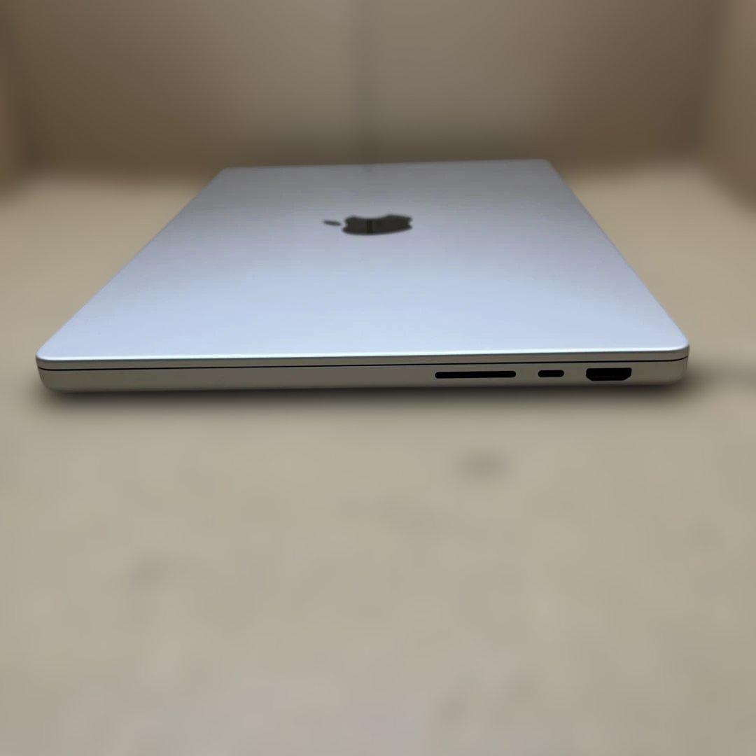 Apple MacBook Pro 2021 シルバー