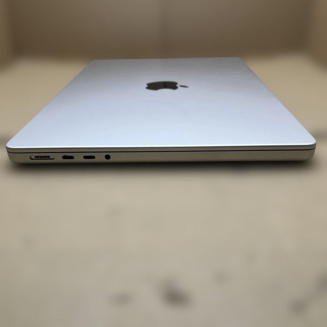 Apple MacBook Pro 2021 シルバー