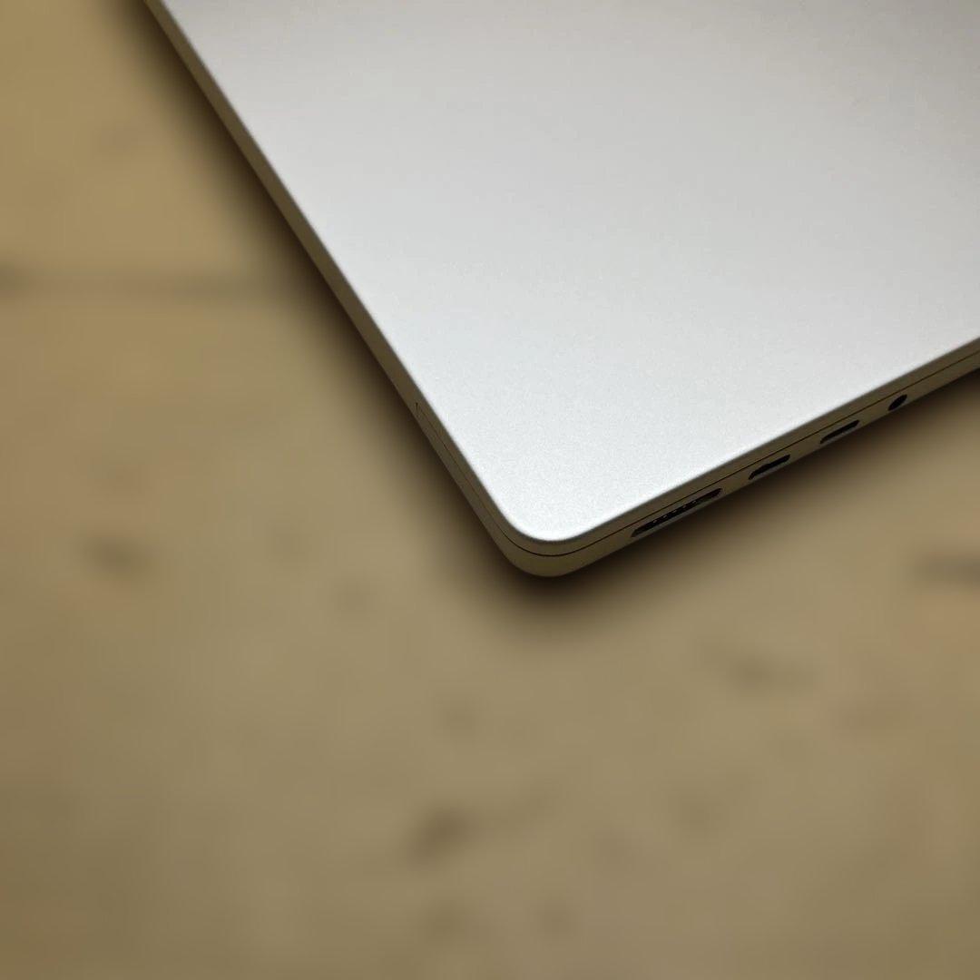 Apple MacBook Pro 2021 シルバー