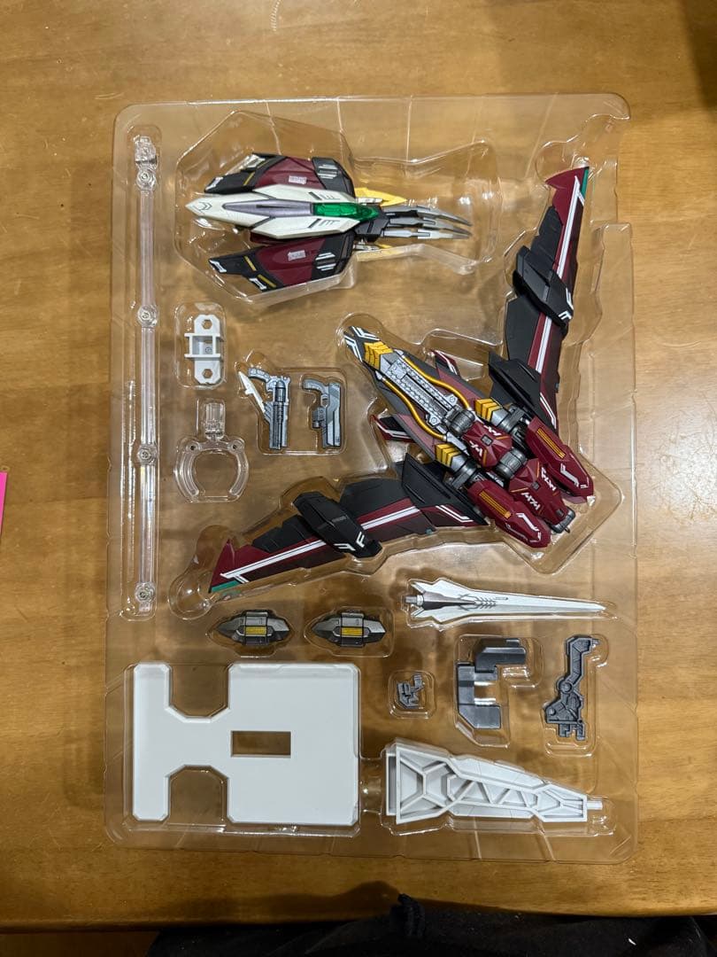 メタルビルドアストレイゴールドフレーム ディバインストライカー オルタナティブ