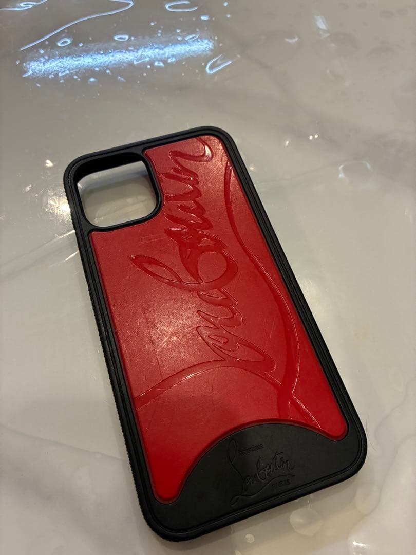 ♦️希少♦️ルブタン iPhoneケース 11pro 定価3万　黒　赤