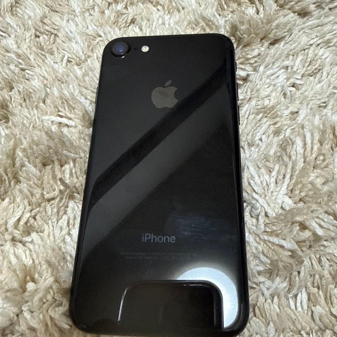 Apple iPhone 7 128GB A1779 ブラック 美品中古品