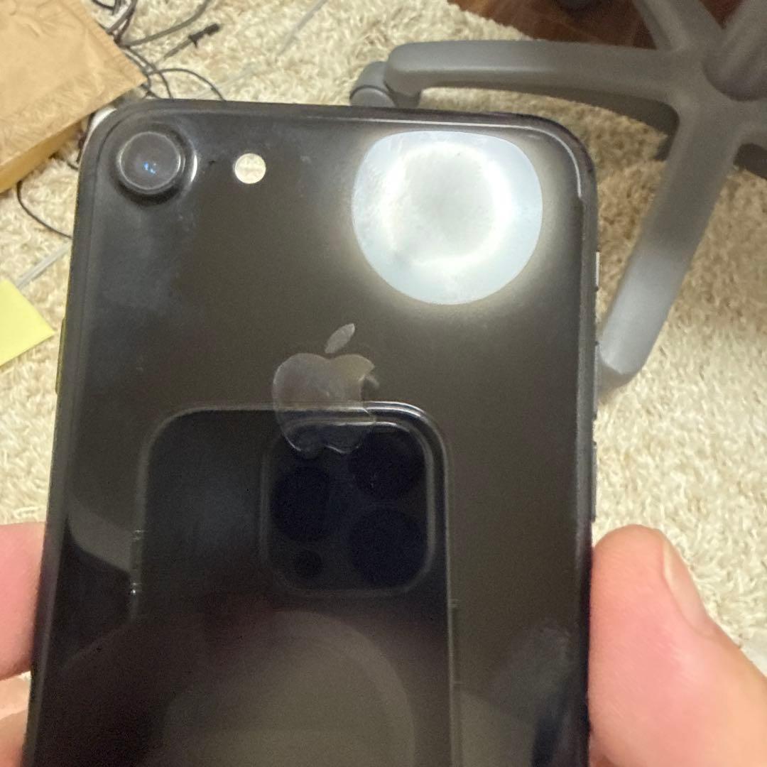 Apple iPhone 7 128GB A1779 ブラック 美品中古品