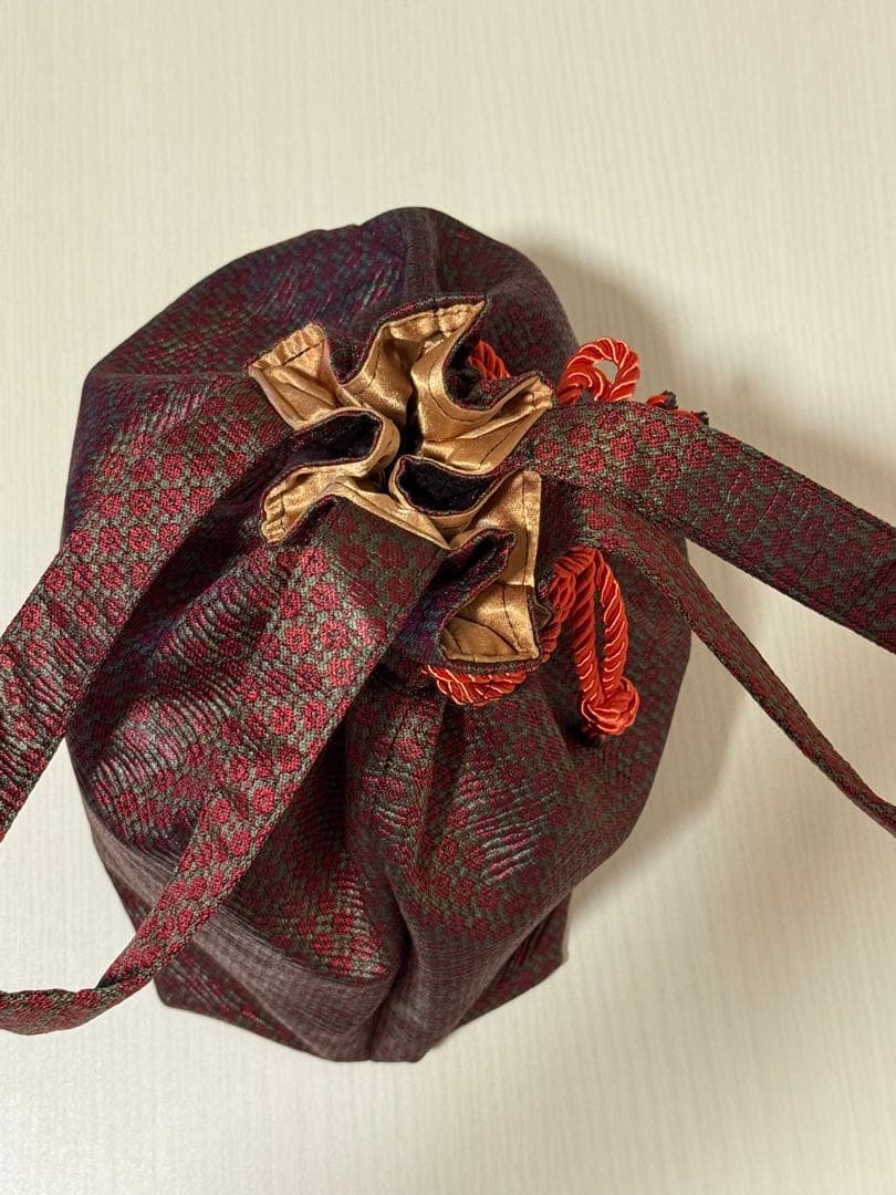 着物生地の巾着バッグ 中型