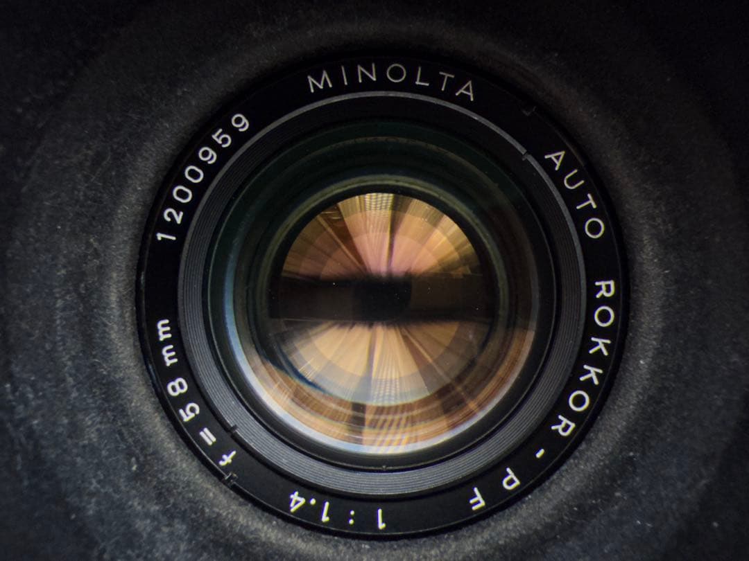 MINOLTA AUTO ROKKOR-PF 58mm F1.4 (前期型)