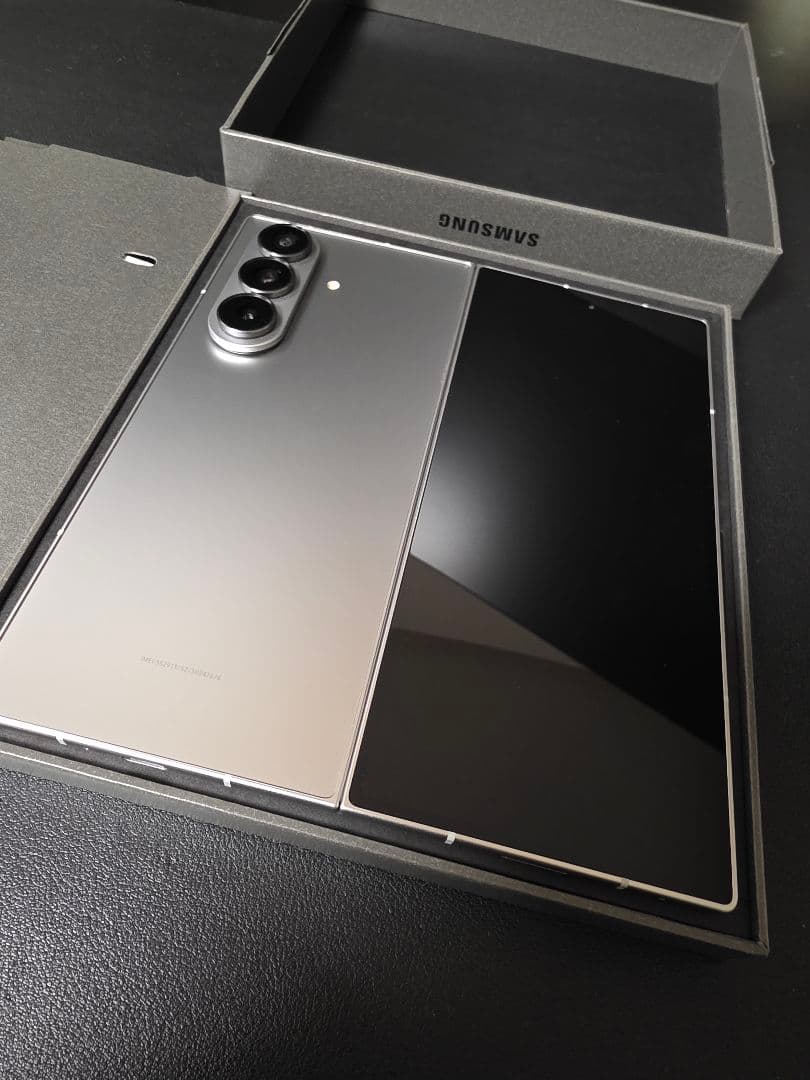 Galaxy Z Fold7 シルバーシャドウ 512GB SIMフリー 国内版