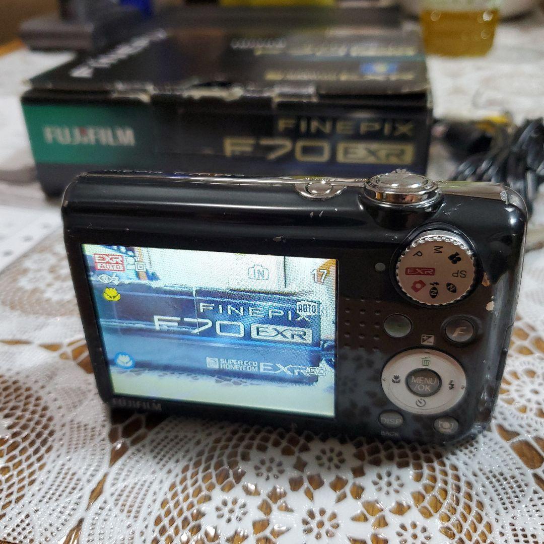 デジタルカメラ FUJIFILM finepix F70EXR
