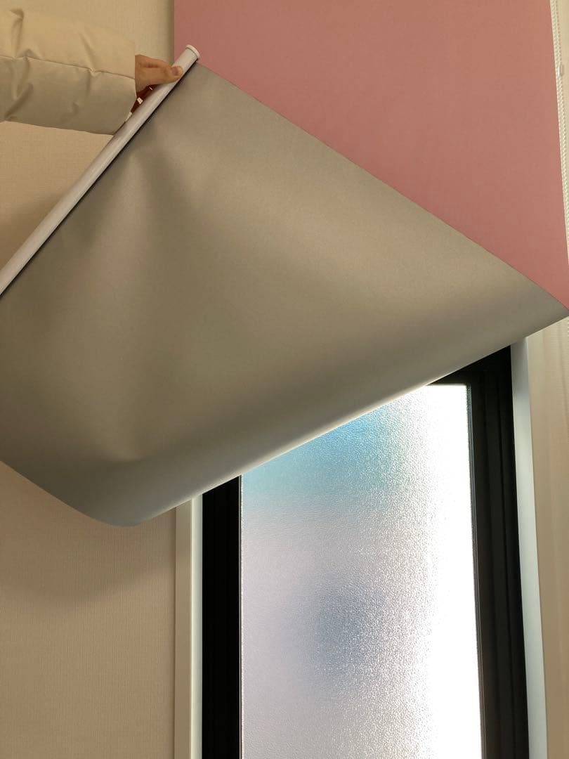 【超美品】ロールスクリーン　ピンク　遮光&遮熱　2本セット