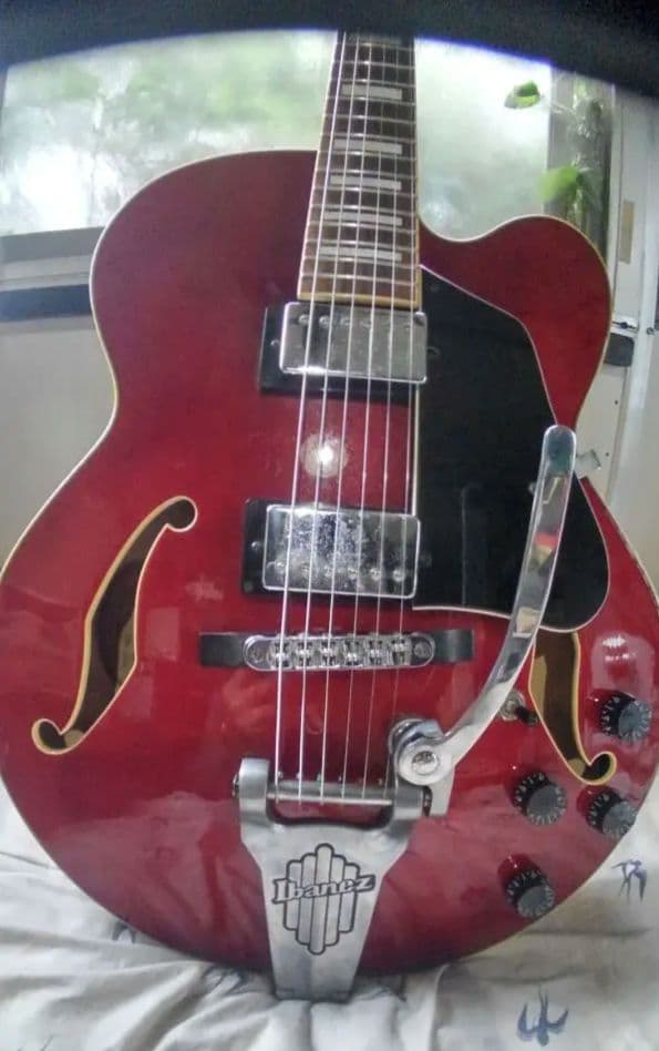 Ibanez アーチトップギター 赤