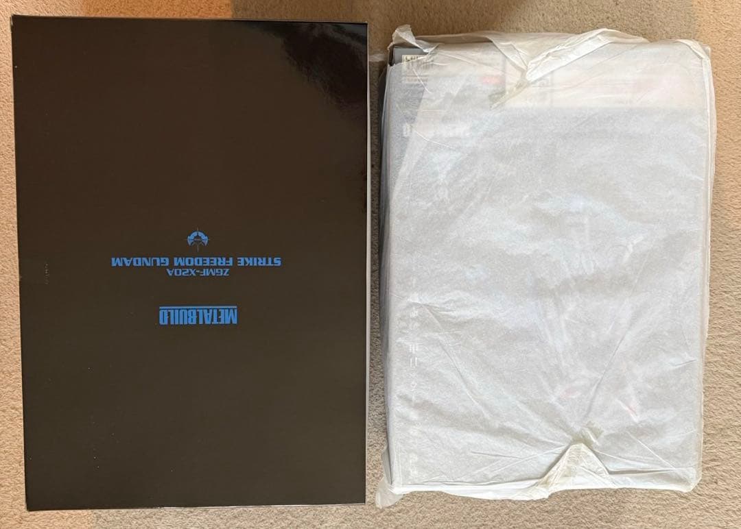 新品・未開封　メタルビルド ストライクフリーダム＆光の翼