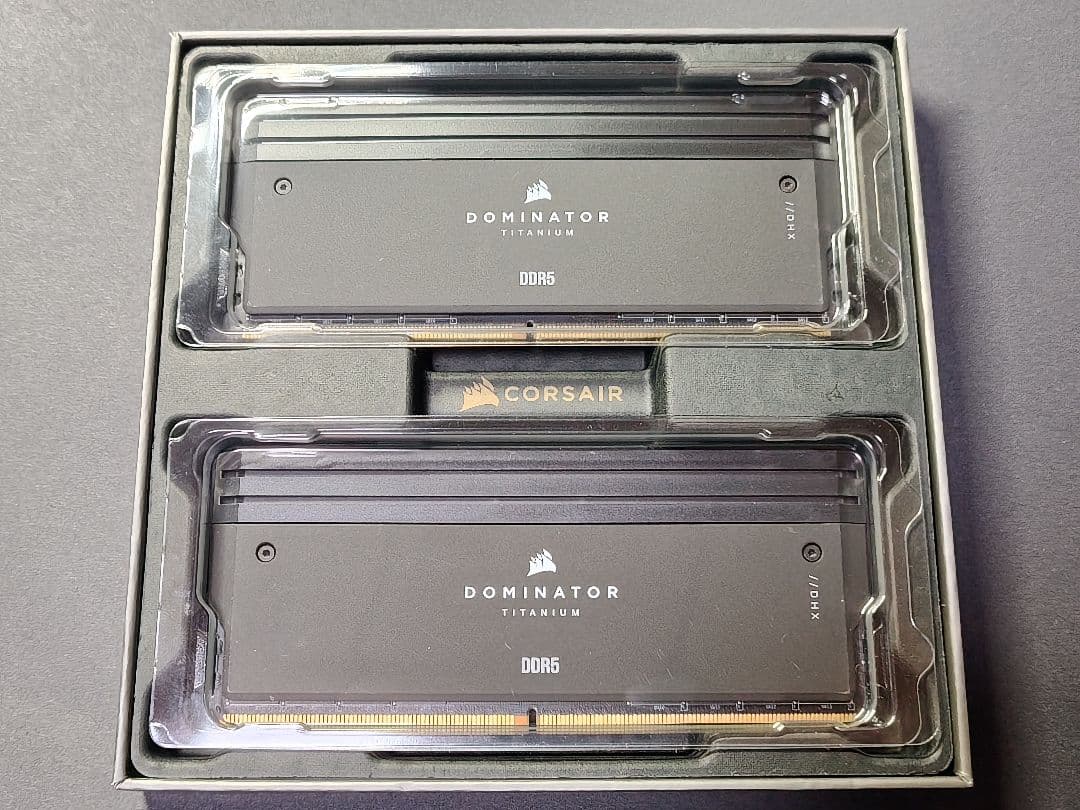 DDR5 メモリ CORSAIR DOMINATOR TITANIUM 96GB
