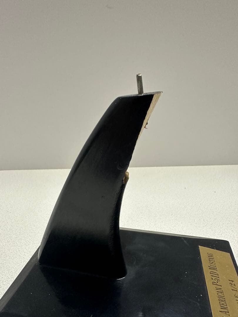 最終値下P-51D MUSTANG 1/24 マスタング 傷塗装剥がれあり　木製