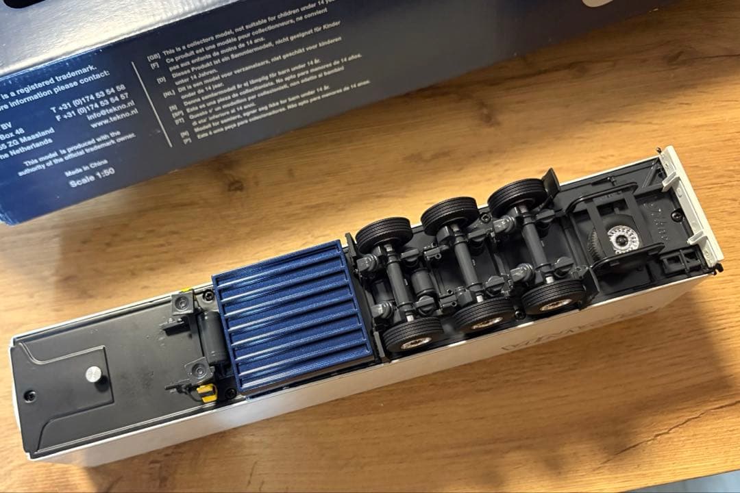 SCANIA TOPLINE 1/50 ロングトレーラー