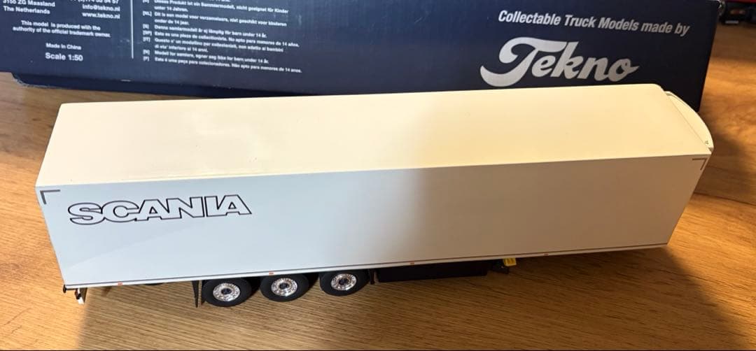 SCANIA TOPLINE 1/50 ロングトレーラー