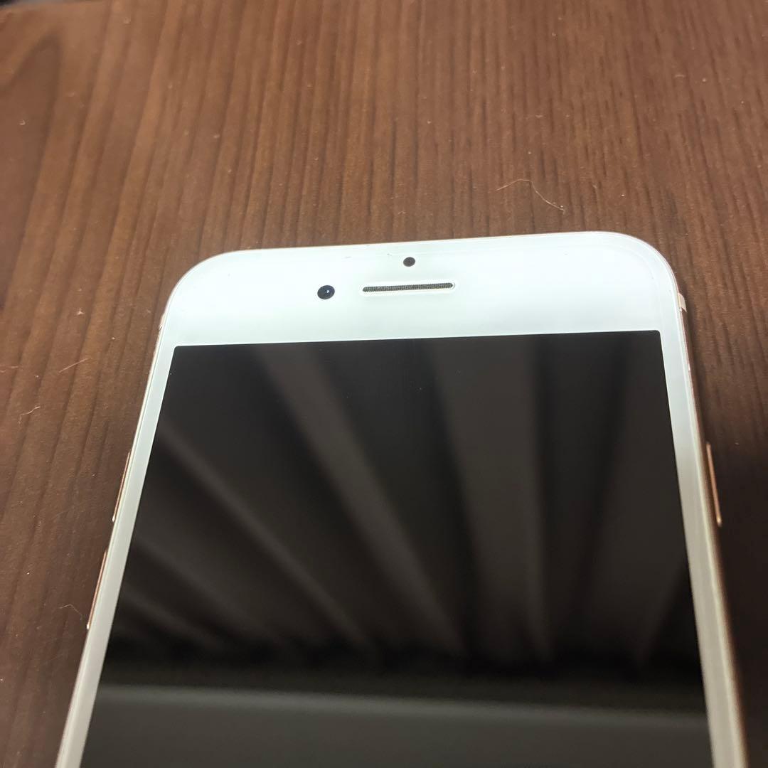 iPhone8 ゴールド Apple