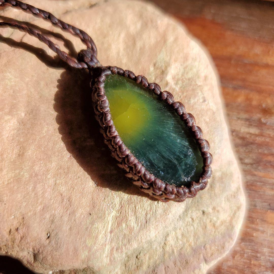 ウェーベライト（Wavellite）　アーカンソー産２マクラメペンダント