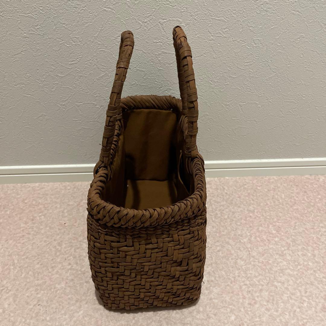 手提げカバン(手作り) 葡萄の木の皮を使用