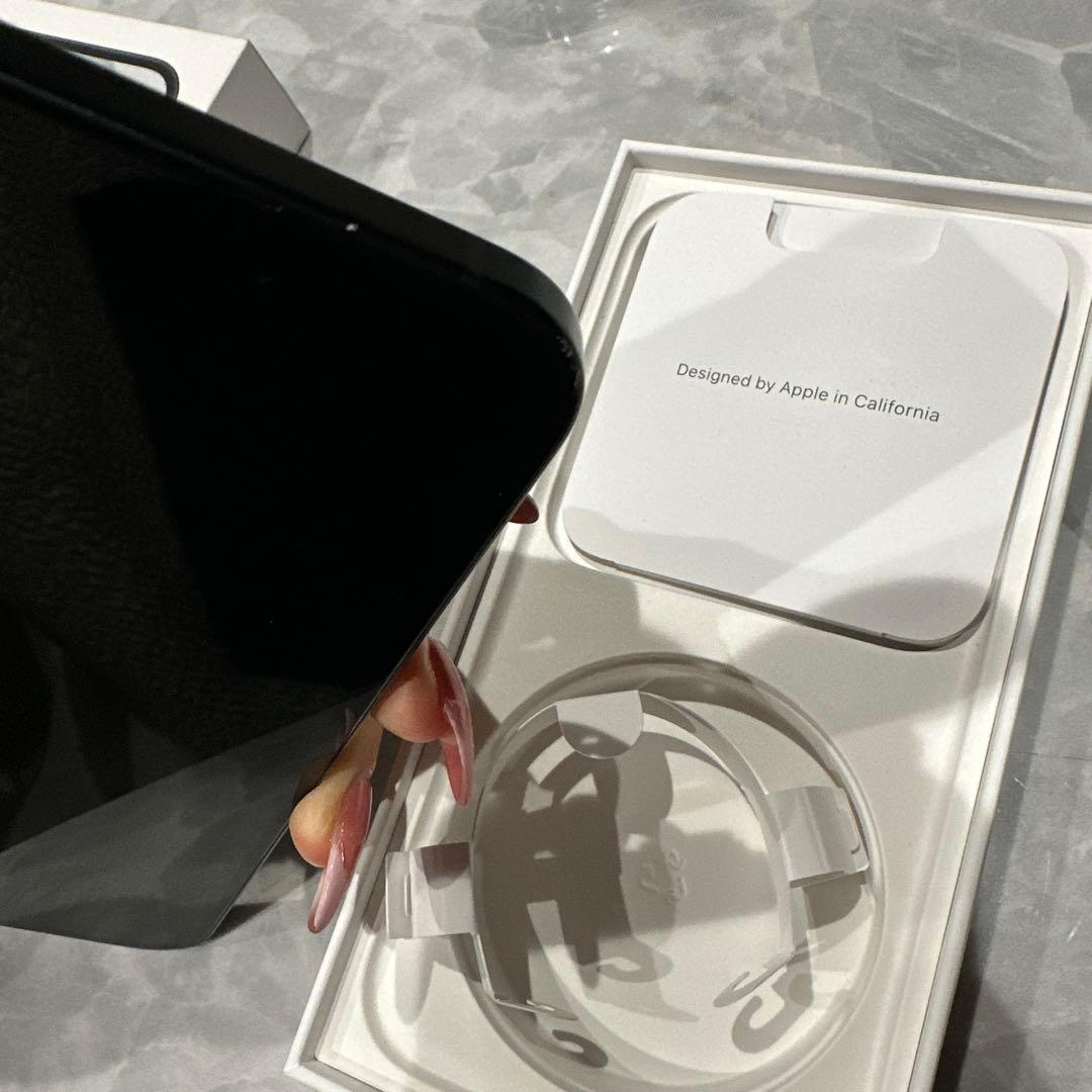 携帯電話本体 iPhone15 plus 128GB