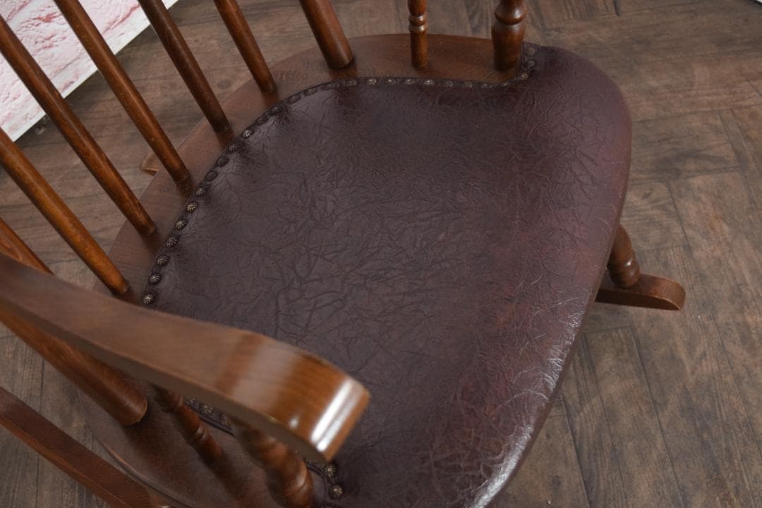 アンティーク ロッキングチェア 座面クッション付き 鋲打ち 飛騨家具