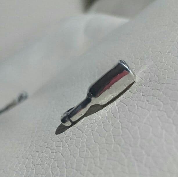 ワインボトルネックレス