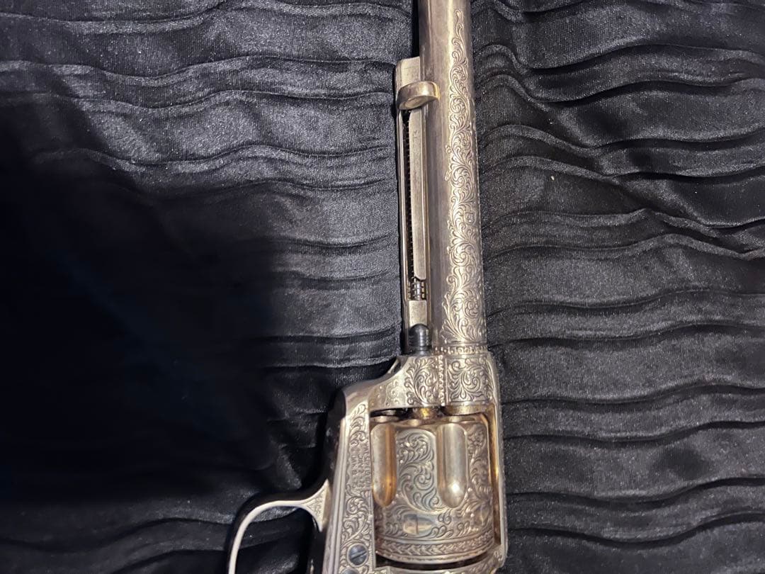 Display M1873 Colt Cavalry 装飾的な金ーリボルバー